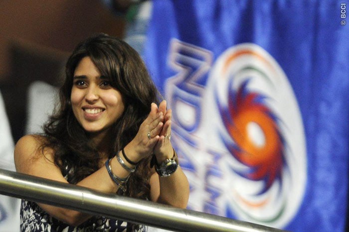 MI vs CSK, CSK vs MI, Mumbai Indians, Amitabh Bachchan, Sachin Tendulkar, Amitabh, sachin, Abhishek Bachchan, Rohit Sharma, Ritika Sajedh, Rohit Ritika, Cricket Photos, IPL Photos, MI CSK photos, IPL 8, Cricket