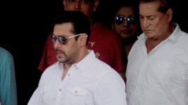 salman khan, salman khan court, salman khan legal cases, salman khan court cases, salman khan arms act case, black buck poaching case, black buck case, poaching case, salman khan poaching case, salman khan jodhpur court, salman khan verdict, arms act case, salman khan news, salman, actor salman, salman khan case updates, entertainment news