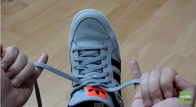 Watch video: How to tie shoelaces in 2 seconds sharp | Life-style News ...