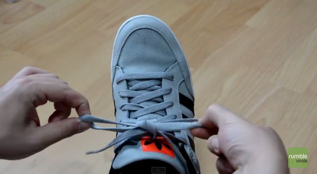 Watch video: How to tie shoelaces in 2 seconds sharp | Life-style News ...