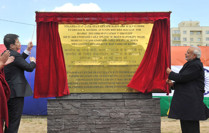 Modi in Mangolia, Narendra Modi, PM Modi, PM Modi in Mongolia, India Mongolia, Mongolian PM, PM Chimed Saikhanbileg, Modi Saikhanbileg, Saikhanbileg Modi meeting, Modi news, India news, Mongolia news, world news