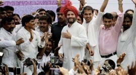 Rahul Gandhi, Narendra Modi, Arvind Kejriwal, BJP, AAP, Bhartiya Janta Party, Aam Aadmi Party, Sanitation Workers Strike, Sanitation Workers Protest, rahul gandhi news, rahul gandhi modi, Rahul safai karamcharis, rahul kejriwal, Rahul Modi, Rahul Kejriwal, Rahul Gandhi news, india news, delhi news