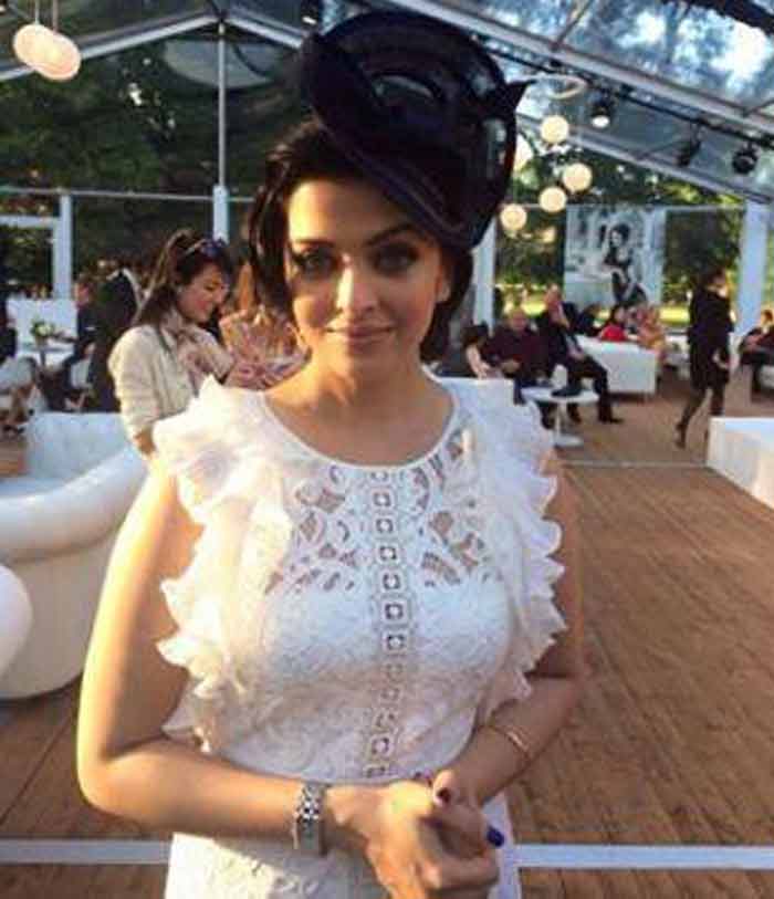 aishwarya rai bachchan, aishwarya, aishwarya rai, aishwarya rai bachchan pics, aishwarya rai bachchan photoshoot, aishwarya rai bachchan pictures, aishwarya rai bachchan france, aishwarya rai bachchan longiness, aishwarya rai longiness, aishwarya rai photoshoot, aishwarya rai pics, aishwarya rai pictures, aishwarya rai france, aishwarya rai chantilly, aishwarya rai bachchan chantilly, aishwarya photoshoot, aishwarya pics, aishwarya pictures, aishwarya in black, aishwarya in white