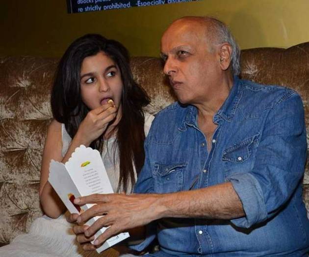 fathers day, fathers day 2015, amitabh bachchan, abhishek bachchan, shah rukh khan, srk kids, abram khan, bollywood fathers, top hindi movie fathers, hrithik roshan, ranbir kapoor, rishi kapoor, varun dhawan, boney kapoor, arjun kapoor, sonam kapoor, anil kapoor