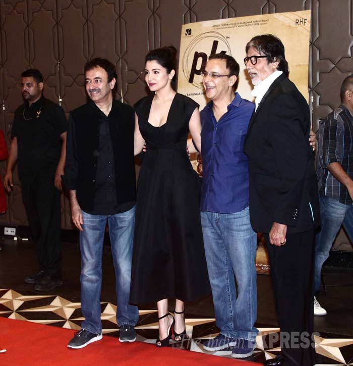deepika padukone, kangana ranaut, aamir khan, aamir khan daughter, aamir khan pk success bash, anushka sharma, ranveer singh, aamir khan, amitabh bachchan, pk, pk success bash, pk success bash guests, amitabh bachchan pk, big b pk, deepika pk, ranveer singh pk, aamir khan pk