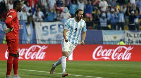 Argentina Top Group B After Win Over Jamaica; Paraguay Hold Uruguay 1-1 ...