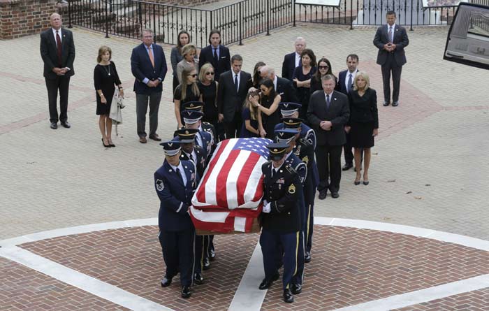 joe biden, beau biden, Delaware Attorney General Beau Biden, joe biden son, joe biden son dies, joe biden family, beau biden family, beau biden wife, beau biden cancer, beau biden funeral, delaware beau biden, delaware online beau biden, delaware attorney general beau biden sheriff, beau biden stroke, joe biden photos, US vice-president, Joe Biden son funeral photo, US photos, America photos, World news, international news, international photos