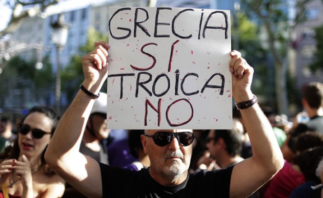 Greece, Greece debt crisis, Greece financial crisis, Greece banks, Greek PM Alexis Tsipras, Greece banks closure, Greece protests, Greece economy, Greece ATM limits, Greece limits withdrawals, Greece ATM withdrawals, Greece banks shut, European central bank, Greece loans, economy Greece, europe news, economy news, world news, indian express news
