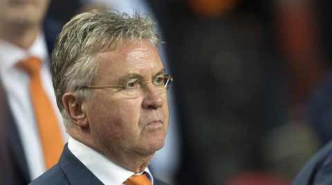 Netherlands pull plug on Guus Hiddink