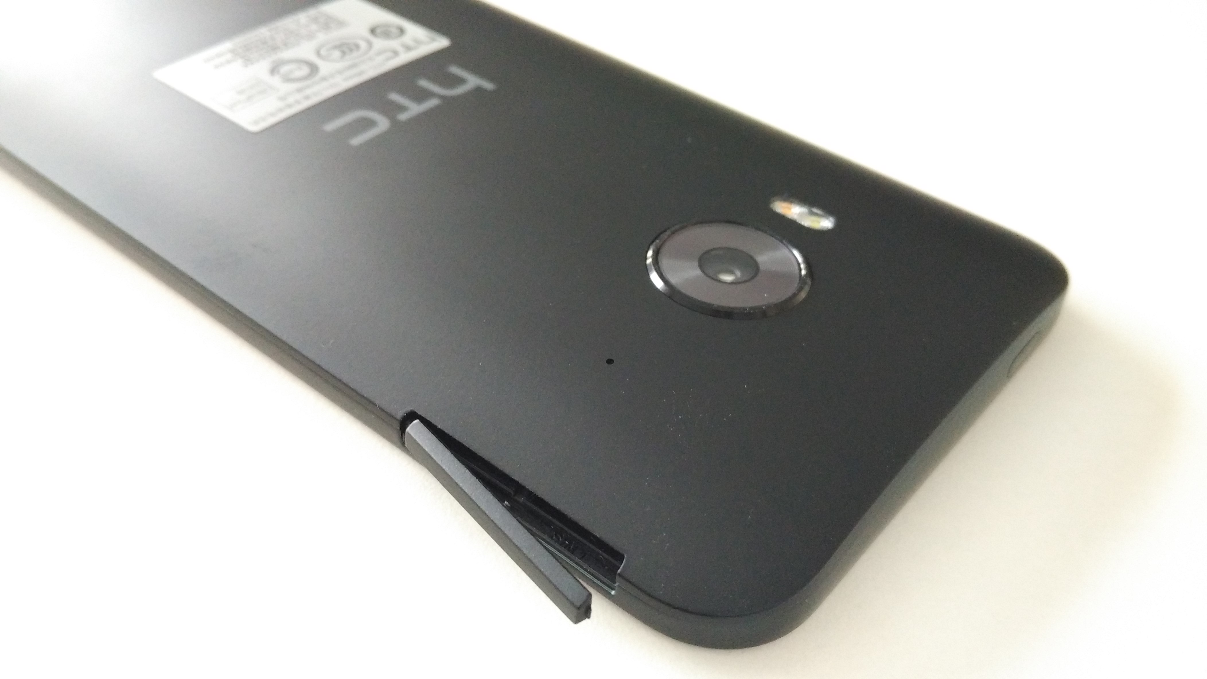 HTC, HTC One Me dual SIm, HTC One ME, HTC One ME specs, HTC One ME price, HTC One ME Flipkart, smartphones, technology news