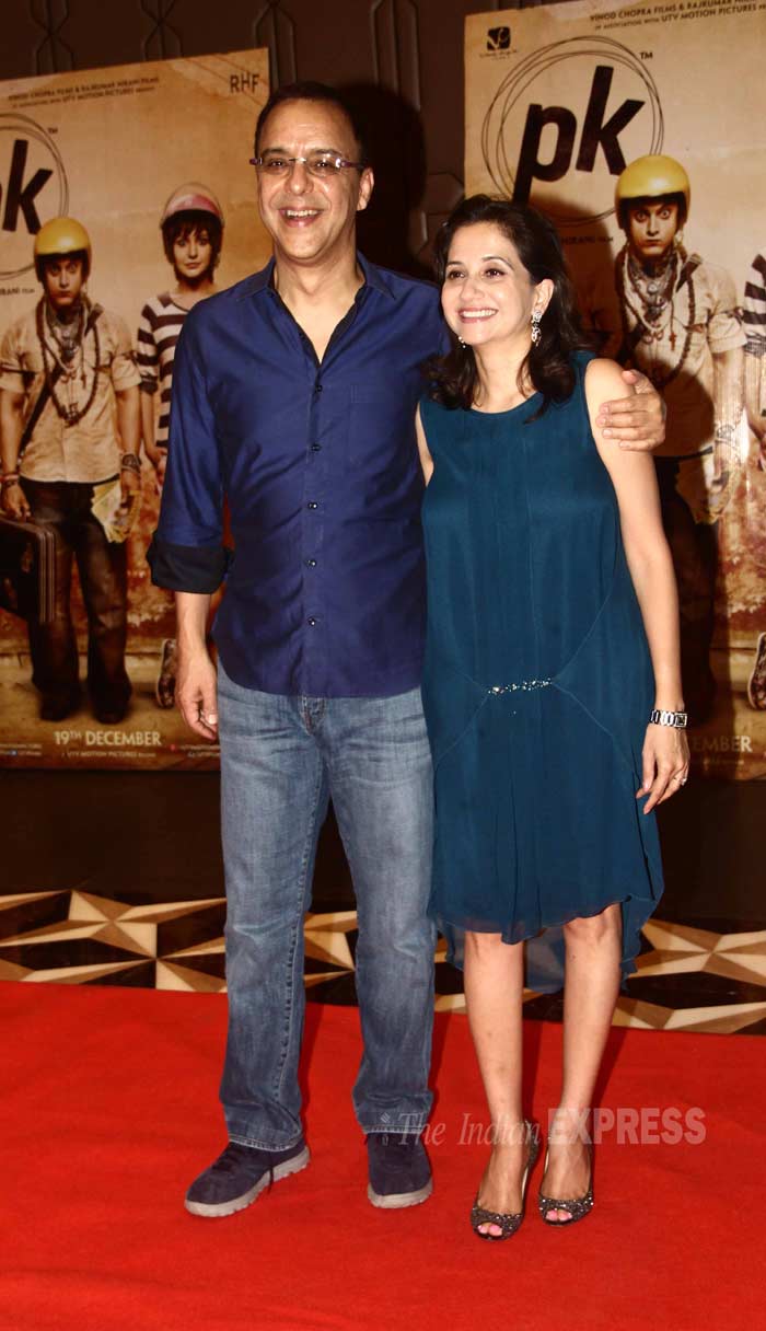 deepika padukone, kangana ranaut, aamir khan, aamir khan daughter, aamir khan pk success bash, anushka sharma, ranveer singh, aamir khan, amitabh bachchan, pk, pk success bash, pk success bash guests, amitabh bachchan pk, big b pk, deepika pk, ranveer singh pk, aamir khan pk
