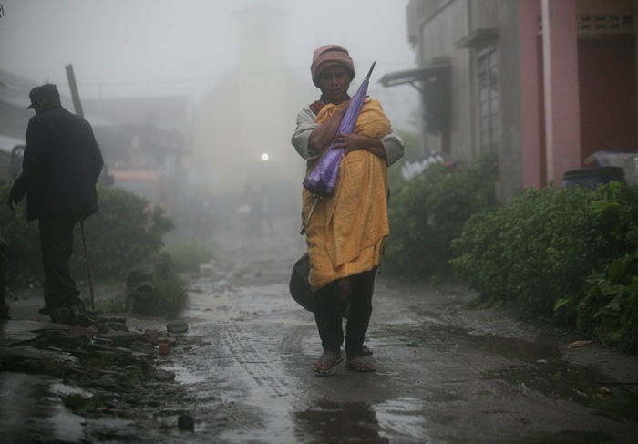 indonesia, indonesia volcano photos, photos indonesia volcano, Mount Sinabung, Sinabung erupts, Sinabung photos, Sinabung volcano, Sinabung volano photos, indonesia evacuation, indonesia news, world news