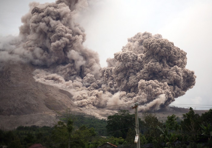 indonesia, indonesia volcano photos, photos indonesia volcano, Mount Sinabung, Sinabung erupts, Sinabung photos, Sinabung volcano, Sinabung volano photos, indonesia evacuation, indonesia news, world news