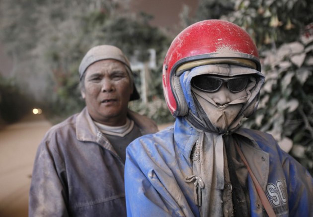 indonesia, indonesia volcano photos, photos indonesia volcano, Mount Sinabung, Sinabung erupts, Sinabung photos, Sinabung volcano, Sinabung volano photos, indonesia evacuation, indonesia news, world news