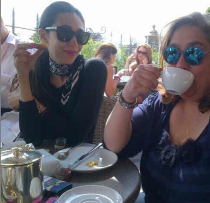 kareena kapoor, karisma kapoor, saif ali khan, karishma kapoor, ibrahim khan pataudi, ibrahim, sara khan pataudi, sara, saif ali khan kids, kareena saif, saif ali khan kareena kapoor, saif kareena, saif kareena pictures, kareena kapoor london, karisma kapoor london, kareena karisma london, entertainment, bollywood