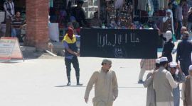 ISIS, ISIS flags, kashmir ISIS, Kashmir ISIS flags, kashmir protests, kashmir IS, ISIS, Syed ali shah geelani, pakistan, pakistani flags, kashmir pakistani flags, kashmir separatists, Hizbul Mujahideen commander Burhan Wani, india lates news, kashmir latest news