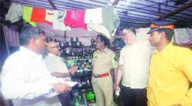 Liquor-tragedy-2 mumbai hooch tragedy, hooch liquor, mumbai liquor death, mumbai news, poison liquor, poison liquor death, Malwani liquor tragedy, Mumbai poison liquor death, Mumbai slum poison liquor death, Malwani poison liquor death victims, india news