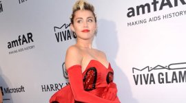 Miley Cyrus, singer Miley Cyrus, Miley Cyrus songs, Miley Cyrus news, entertainment news