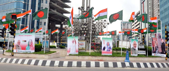 Narendra Modi Bangladsh visit, Narendra Modi maiden Bangladsh visit, Narendra Modi dhaka visit, Narendra Modi mamata banerjee bangladesh visit, LBA Narendra Modi mamata banerjee, Sheikh Hasina, Kolkata-Dhaka-Agartala bus service, Narendra Modi news, india news, bangladesh news, india bangladesh relation, indian express news