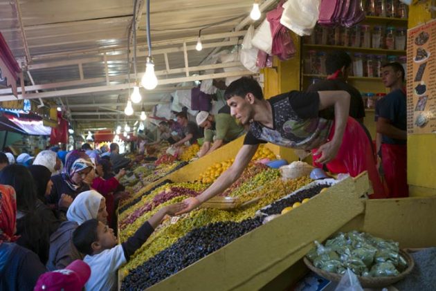 Ramadan, Ramadan Mubarak, Prophet Muhammad, Islamic Ramadan, Laylat al Qadr, taraweeh, Islamic Festival, Ramadan Prayers, Ramadan Starts, Muslim starts Ramadan, China, Yemen, Turkey, Iran, Bosnia, Indonesia, Palestinia, Morocco, Muslims celebrate Ramadan