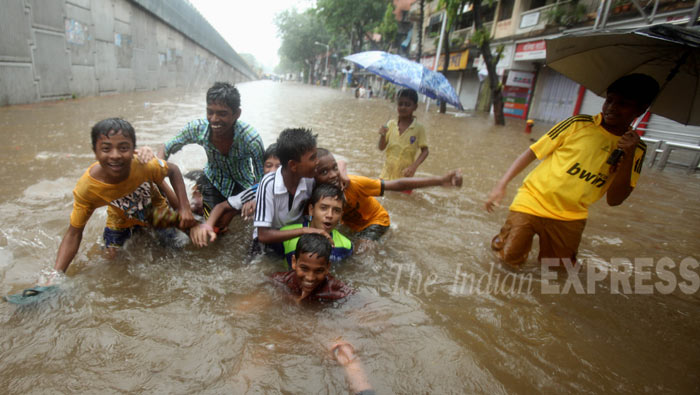Mumbai rains, Mumbai rains today, Mumbai rains news, mumbai rains 2015, mumbai rains forecast, rain in Mumbai, harbour line, trans-harbour line, Mumbai monsoon, Mumbai rainfall
