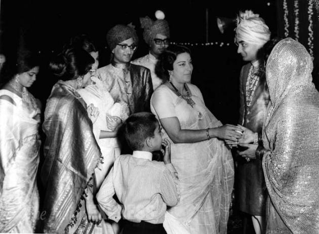 Nargis, Sunil Dutt, Sanjay Dutt