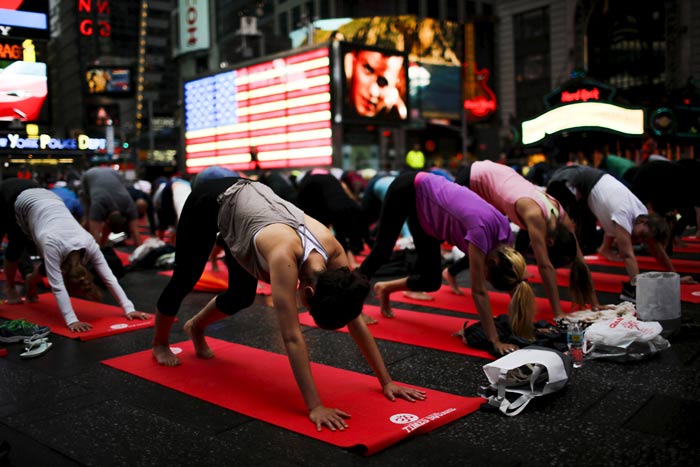 yoga day, international yoga day, yoga day, international day of yoga, june 21 yoga day, yoga day celebrations, yoga around the world, yoga day world record, yoga day pictures, yoga day photos, india news, india yoga photos