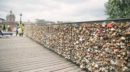 Lock bridge in Paris: past and present - Tripadvisor