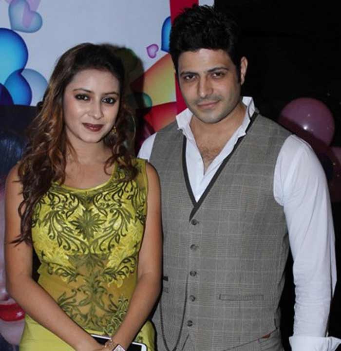 daljeet kaur, shaleen bhanot, tv actresses domestic violence, domestic violence cases, domestic violence cases in bollywood, tv domestoc violence, daljeet shaleen, shweta tiwari, raja chaudhary, dimpy ganguly, rahul mahajan, zeenat aman, ranvir shorey, pooja bhatt, pratyusha banerjee, balika badhu actress