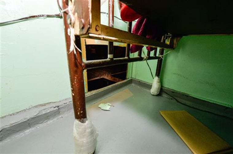 US, US news, US prison break, US Prison break, Shawshank Redemption technique, Shawshank Redemption method, Shawshank escape, US prison escape, Two US prison break, america news, International news