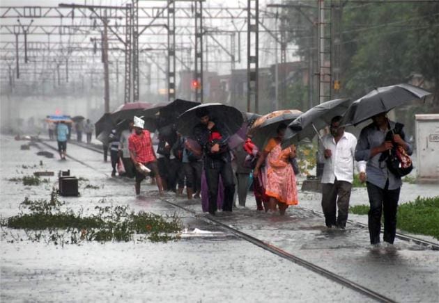 Monsoon, Monsoon pictures, Mumbai Rains, Monsoon 2015, Mumbai Monsoon, Ahmedabad Rains, Kolkata Rain 2015, Rains 2015, India weather, Nation news, India news, #NewsInPictures