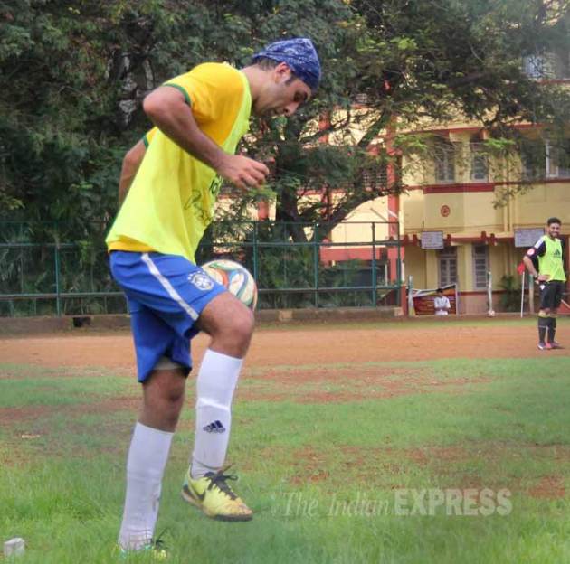 ranbir kapoor, abhishek bachchan, armaan jain, ranbir kapoor football, abhishek bachchan football, armaan jain football, abhishek bachchan ranbir kapoor, ranbir kapoor pics, abhishek bachchan pics, ranbir kapoor armaan jain, entertainment, bollywood pics, bollywood pictures