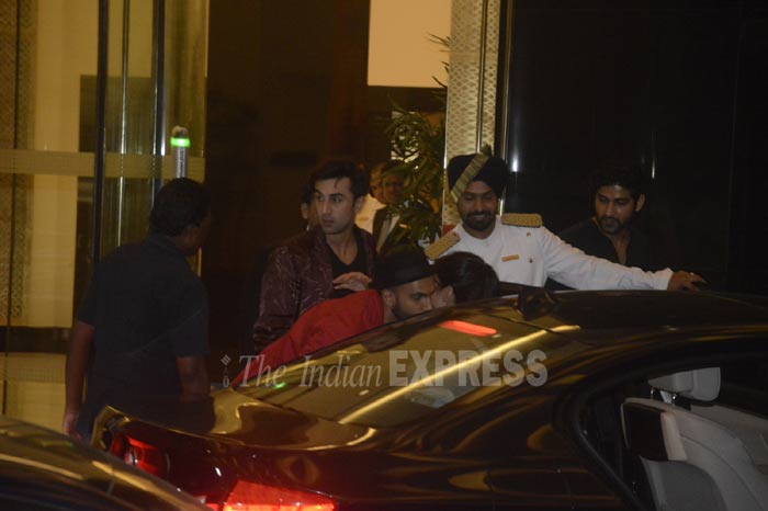 ranbir kapoor, ranveer singh, katrina kaif, sonam kapoor, arjunkapoor, aditya roy kapur, arjun kapoor birthday, arjun kapoor birthday bash, arjun kapoor birthday party, arjun kapoor birthday party pics, arjun kapoor birthday party pictures, ranbir katrina pictures, ranbir katrina pics, ranveer singh pics, ranveer ranbir pics, ranbir kapoor ranveer singh pictures, entertainment, bollywood
