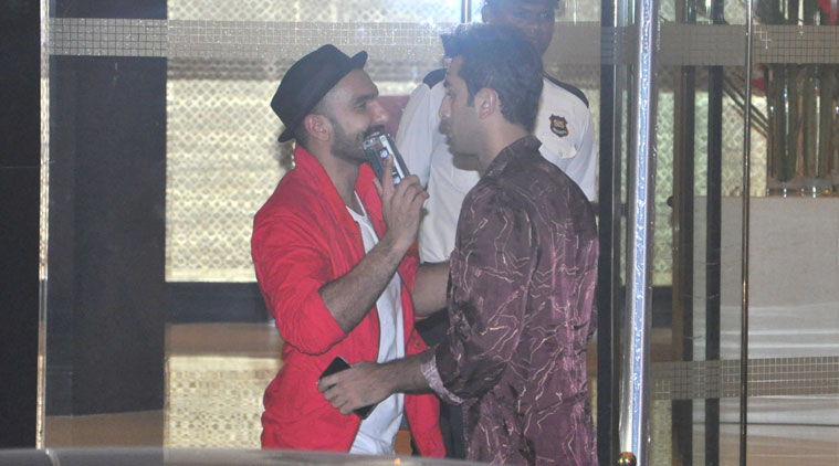 ranbir kapoor, ranveer singh, katrina kaif, sonam kapoor, arjunkapoor, aditya roy kapur, arjun kapoor birthday, arjun kapoor birthday bash, arjun kapoor birthday party, arjun kapoor birthday party pics, arjun kapoor birthday party pictures, ranbir katrina pictures, ranbir katrina pics, ranveer singh pics, ranveer ranbir pics, ranbir kapoor ranveer singh pictures, entertainment, bollywood