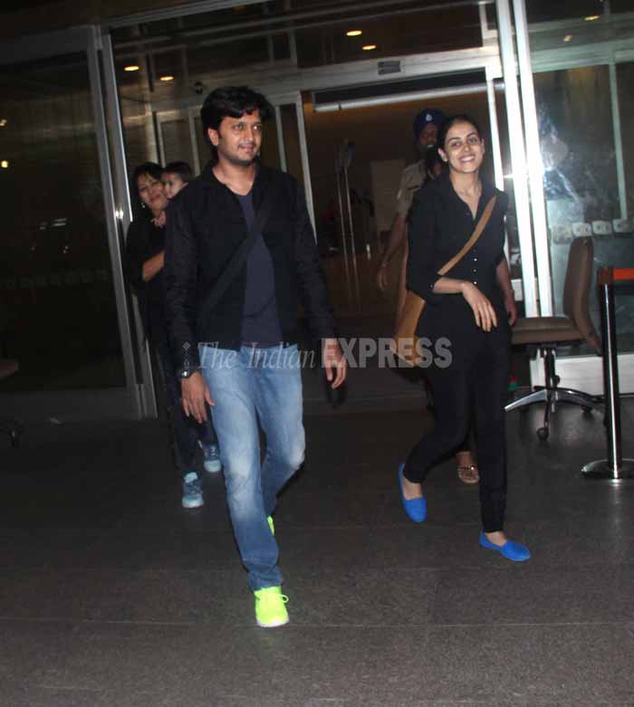riteish deshmukh, genelia dsouza, riteish, genelia, vivek oberoi, priyanka, vivek, vivek priyanka, vivek oberoi daughter, vivek oberoi son, vivek oberoi kids, vivek oberoi wife, vivek priyanka, vivek oberoi kids pictures, riteish genelia son, genelia mom, riteish son picture, riaan deshmukh