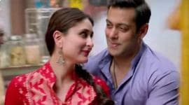 salman-kareena-romantic-480 salman khan, bajrangi bhaijaan trailer, bajrangi bhaijaan, bajrangi bhaijaan song, bajrangi bhaijaan song tu chahiye, tu chahiye, salman khan tu chahiye, salman khan bajrangi bhaijaan, kareena kapoor, kareena kapoor bajrangi bhaijaan, bajrangi bhaijaan first look, bajrangi bhai story, srk bajrangi bhaijaan, salman khan bajrangi bhaijaan, srk salman bajrangi bhaijaan