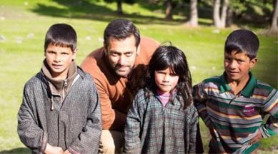 Salman Khan, Kareena Kapoor Khan, Bajrangi Bhaijaan, actor Salman Khan, Salman khan Bhajrangi Bhaijaan, Salman Khan Bhaijaan, Salman Khan bajrangi, Salman Khan Kashmiris, Salman Khan kashmir, Salman Khan Bajrangi Bhaijaan Shoot, Salman Khan Pahalgam, Salman Khan news, Nawazuddin Siddiqui, Harshaali Malhotra, Entertainment news
