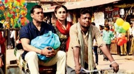 salman-khan-bhaijaan-480 bajrangi bhaijaan trailer, bajrangi bhaijaan, salman khan, salman khan bajrangi bhaijaan, bajrangi bhaijaan first look, bajrangi bhai story, srk bajrangi bhaijaan, salman khan bajrangi bhaijaan, srk salman bajrangi bhaijaan