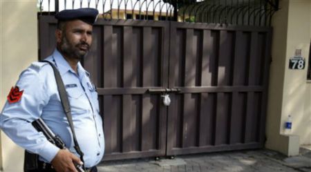 Save the Children, Pakistan Save the children, Pak NGO save the children, Save the children shutdown, Child NGO, International aid group, Pakistan Interior Ministry, Halt closure order, Islamabad news, Pakistan news, Asia news, World news, international news, Save the children NGO news