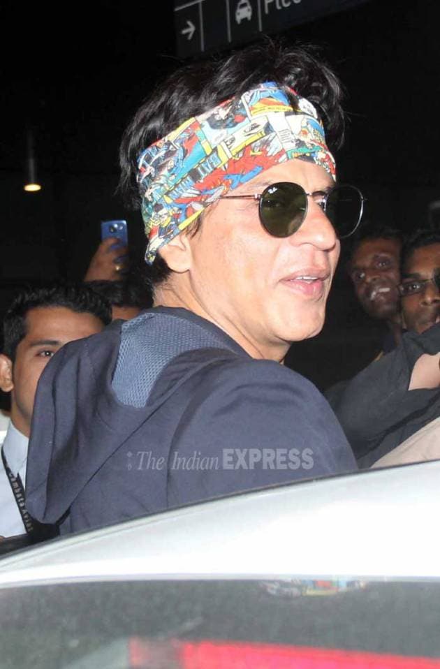 shah rukh khan, abram, aryan, srk, srk kids, shah rukh khan abram, abram pics, abram pictures, abram aryan pictures, abram shah rukh khan, shah rukh khan abram pics, shah rukh khan kids pictures, shah rukh khan sons pictures, entertainment, ilwale, shah rukh khan at airport, srk airport