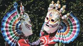 edinburgh fringe festival, edinburgh festival, india in edinburgh, india in edinburgh fringe festival, bollywood, plays, theater, tibetan plays, tibetan mask, tibetan songs, papa cj, papa cj act, papa cj show, papa cj naked, naked, world news, lifestyle news