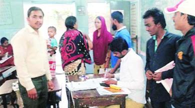 Aadhaar card, voter ID, UID, UID aadhaar link, BLO, ID, pune news, city news, local news, pune newsline, maharashtra news, Indian Express