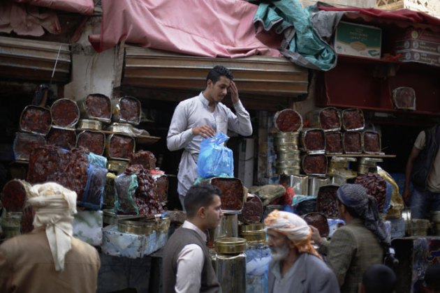 Ramadan, Ramadan Mubarak, Prophet Muhammad, Islamic Ramadan, Laylat al Qadr, taraweeh, Islamic Festival, Ramadan Prayers, Ramadan Starts, Muslim starts Ramadan, China, Yemen, Turkey, Iran, Bosnia, Indonesia, Palestinia, Morocco, Muslims celebrate Ramadan