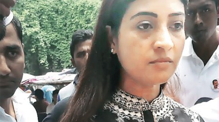 AAP, AAP leaders, AAP leaders Alka Lamba Dilip Pandey, Alka Dilip egg attack, Delhi University, DU north campus, NSUI, CYSS, AAP attack, Delhi latest news