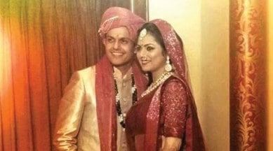 Drashti Dhami, Drashti Dhami Marraige, Drashti Dhami Wedding, Drashti Dhami Marraige Pics, Drashti Dhami Wedding, Drashti Dhami Neeraj Khemka, Drashti Dhami Neeraj Khemka Marraige, Drashti Dhami Tv SHow, Drashti Dhami Jhalak Dikhhla Jaa, Drashti Dhami Marraige Photos, Drashti Dhami News, Ek Tha Raja Ek Thi Rani, Anita Raj, Darshan Zariwala, Akshay Anand, Surekh Sikri, Entertainment news