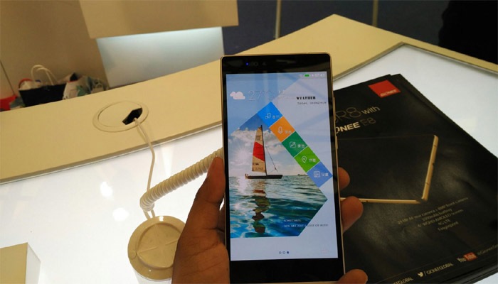 Gionee, Gionee smartphones, Gionee Elife E8, Gionee W900 flip phone, Gionee Elife E8 price, Gionee Elife E8 specs, Gionee Elife E8 specifications, Gionee Elife E8 features, Gionee Elife E8 Inida launch, Gionee Elife E8 launch, Gionee W900 flip phone price, Gionee W900 flip phone specs, Gionee W900 flip phone features, Gionee W900 flip phone specifications, Gionee W900 flip phone launch, Gionee W900 flip phone India launch, MWC Shanghai, technology news, tech news today, gadget news today, technology