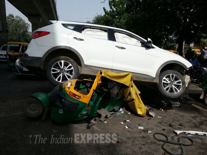 Delhi: Minor ‘mows down’ auto driver at Tolstoy Marg