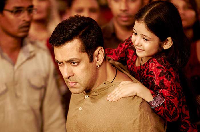 salman khan, bajrangi bhaijaan, harshaali malhotra, harshaali, munni bajrangi bhaijaan, salman khan munni, salman khan munni harshaali, salman khan harshaali, harshaali malhotra bajrangi bhaijaan, harshaali malhotra pics, salman harshaali pics, salman khan pics, harshaali pictures, bollywood, entertainment