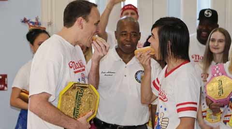 Hot dogs, hot music usher in July 4 weekend in the United States