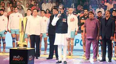 Pro Kabaddi League, Devendra Fadnavis, Amchi Mumbai, FTII row, Mumbai news